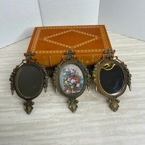 Set of 3 Vintage Italian Florentine Oval Wall Hanging – Ornate Brass Frame